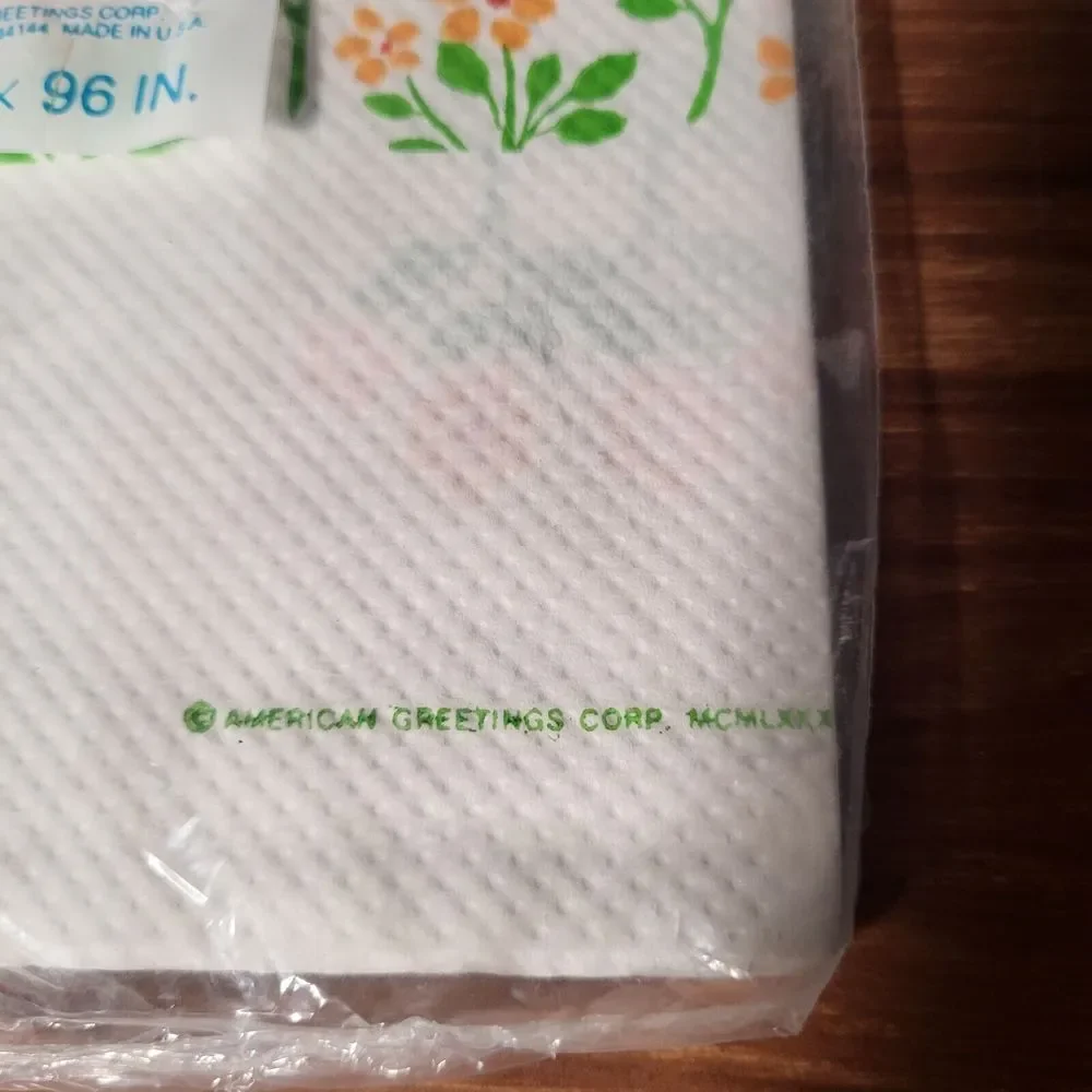 Lot‎ Of 2 VTG Daisy Table Cover Flower 70s 54x96 Americard American Greeting USA